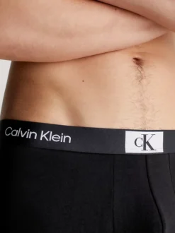 Calvin Klein 3 Pack Trunks - CK96 -Everywear Shop 000NB3528E JGN alternate4