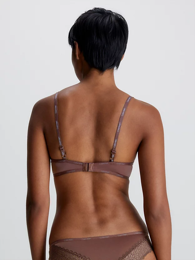 Calvin Klein Plunge Push-Up Bra - Flirty 6 Calvin Klein Plunge Push-Up Bra - Flirty - Image 4