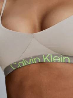 Calvin Klein String Bralette - Future Shift -Everywear Shop 000QF7398E PET alternate4