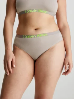 Calvin Klein Thong - Future Shift -Everywear Shop 000QF7401E PET alternate2