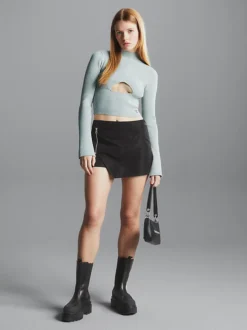 Calvin Klein Side Zip Mini Skort 14 Calvin Klein Side Zip Mini Skort -Everywear Shop J20J222928 BEH alternate4