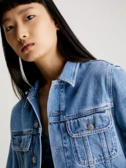 Calvin Klein 90's Cropped Denim Jacket -Everywear Shop J20J223014 1A4 alternate2