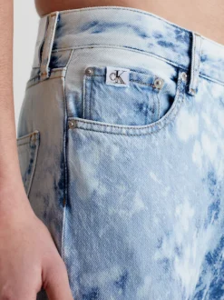 Calvin Klein Bleached Dad Jeans -Everywear Shop J30J322828 1A4 alternate2