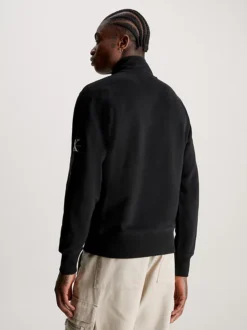 Calvin Klein Badge Zip Neck Sweatshirt 10 Calvin Klein Badge Zip Neck Sweatshirt -Everywear Shop J30J323428 BEH alternate2