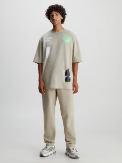 Calvin Klein Oversized Multi Logo T-shirt -Everywear Shop J30J324011 PED alternate3