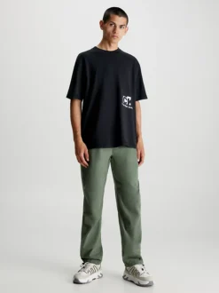 Calvin Klein Oversized Back Logo T-shirt -Everywear Shop J30J324021 BEH alternate3