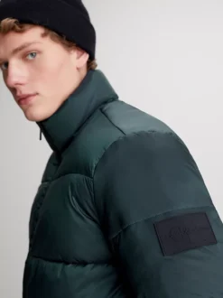 Calvin Klein Recycled Puffer Jacket -Everywear Shop J30J324081 CA4 alternate3