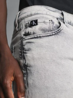 Calvin Klein Dad Jeans -Everywear Shop J30J324710 1AA alternate3