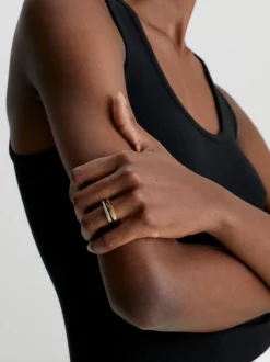 Calvin Klein Ring - Twisted Ring -Everywear Shop JF35000330 000 alternate2