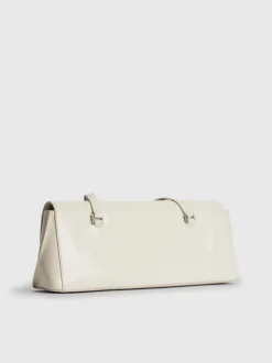 Calvin Klein Large Recycled Shoulder Bag -Everywear Shop K60K610936 PEA alternate3