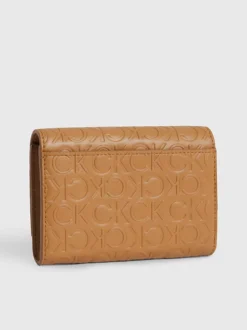 Calvin Klein Wallet And Cardholder Gift Set 9 Calvin Klein Wallet And Cardholder Gift Set -Everywear Shop K60K611330 GA5 alternate2